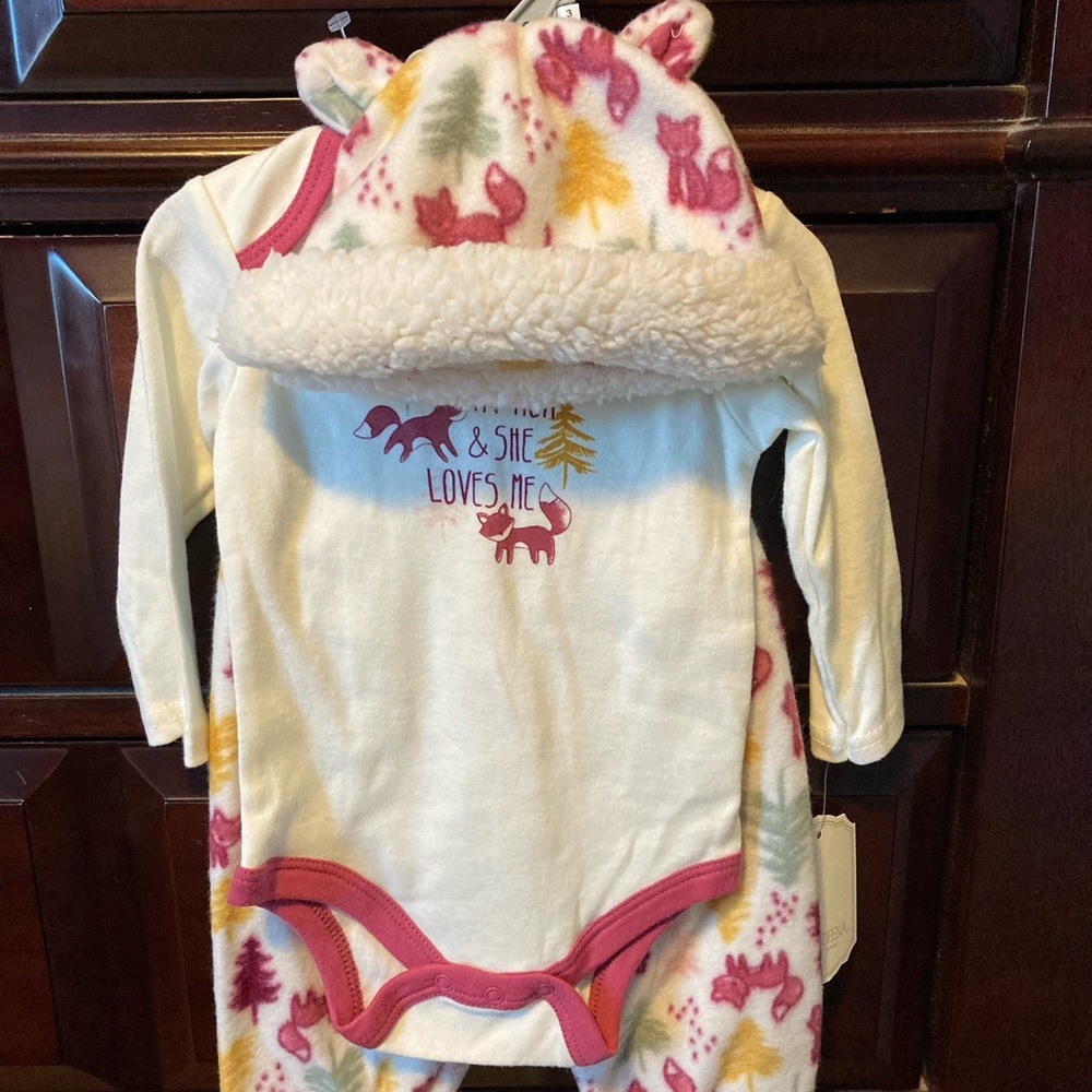 2 Brand New Baby Outfits